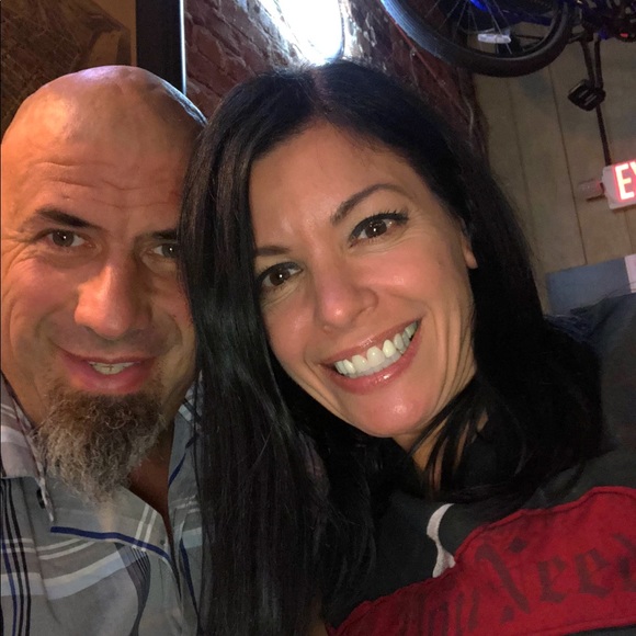 Meet your Posher, Sharon - Picture 3 of 3